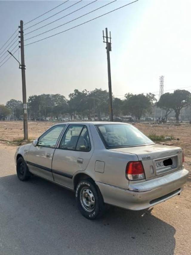 https://images10.gaadi.com/usedcar_image/4194450/original/processed_101564d4-8e68-4042-b10a-5308f93372da.jpg?imwidth=6401