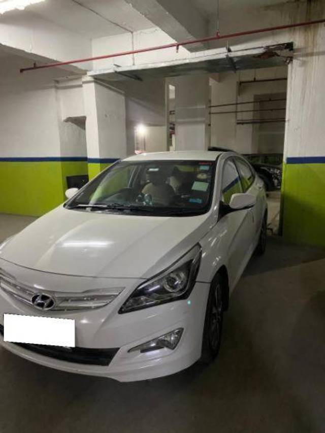 https://images10.gaadi.com/usedcar_image/4194524/original/33e6c6fe96fc428990cd41c895405663.jpeg?imwidth=6400