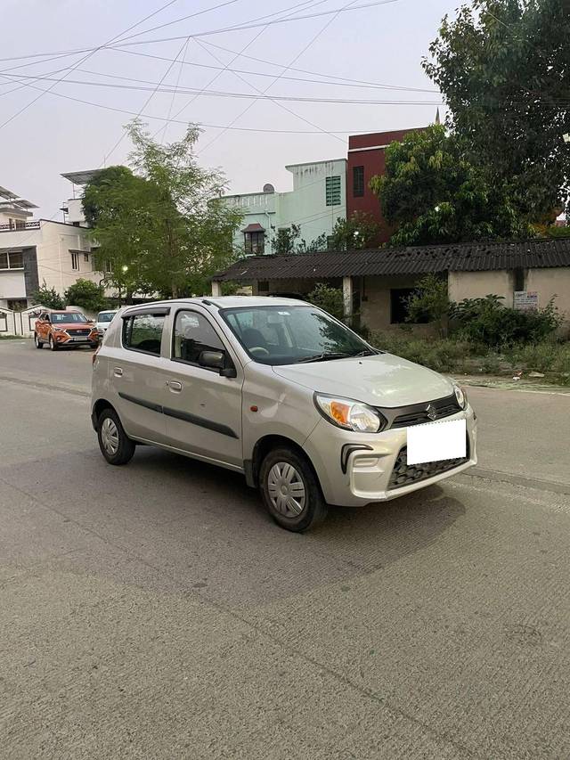 https://images10.gaadi.com/usedcar_image/4194546/original/processed_a77d2ce12fbfe25003782f9a2ab2a4c6.jpg?imwidth=6400