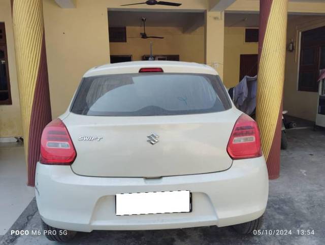 https://images10.gaadi.com/usedcar_image/4194621/original/processed_bb229e8a-7eac-4527-942b-b450601b4bc9.jpg?imwidth=6402