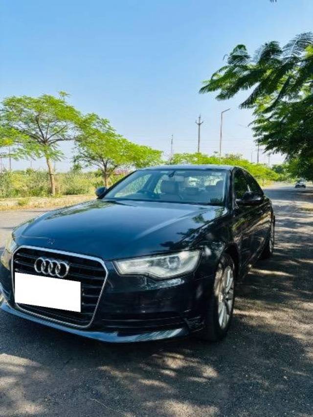 https://images10.gaadi.com/usedcar_image/4194673/original/processed_07ddda46-2510-4a1e-8550-7ebf44ed5b8f.jpeg?imwidth=6400