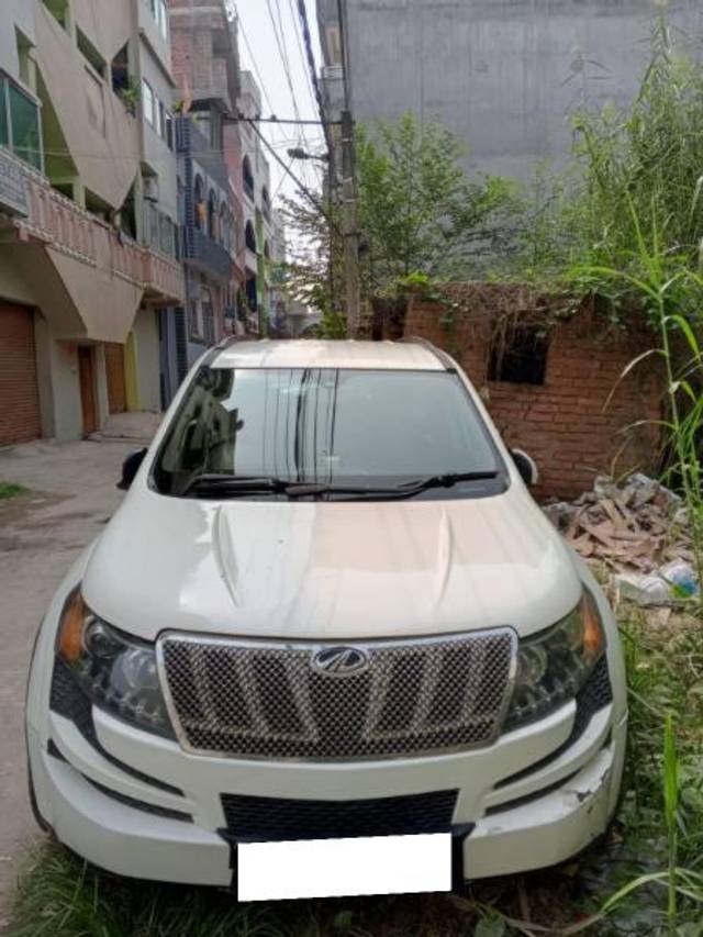 https://images10.gaadi.com/usedcar_image/4194681/original/processed_a1439214-e595-4235-ac4b-693edc22fd13.jpg?imwidth=6402