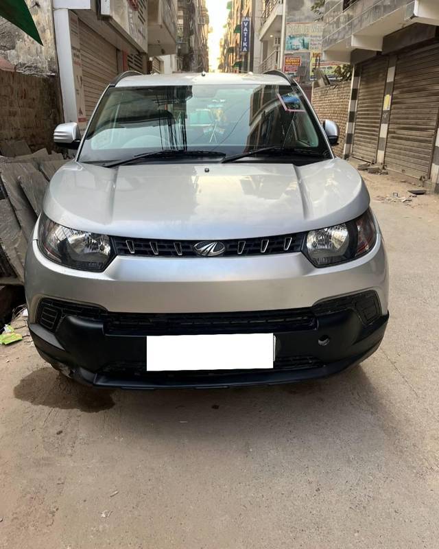 https://images10.gaadi.com/usedcar_image/4194902/original/processed_c29fc4ba43e314d3afdc8b236496e565.jpg?imwidth=6402