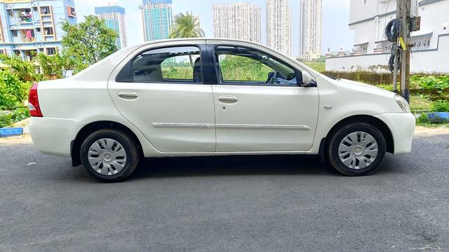 https://images10.gaadi.com/usedcar_image/4194907/original/6ea705eec3915c4dae0227c9f56966d7.jpg?imwidth=6401