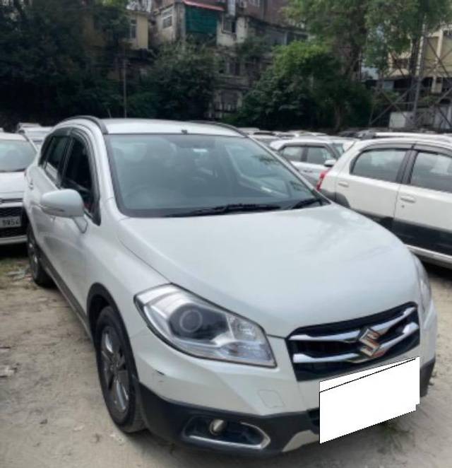 https://images10.gaadi.com/usedcar_image/4194999/original/processed_f199720f-732a-4e95-a472-46107aa3c0c1.jpg?imwidth=6400