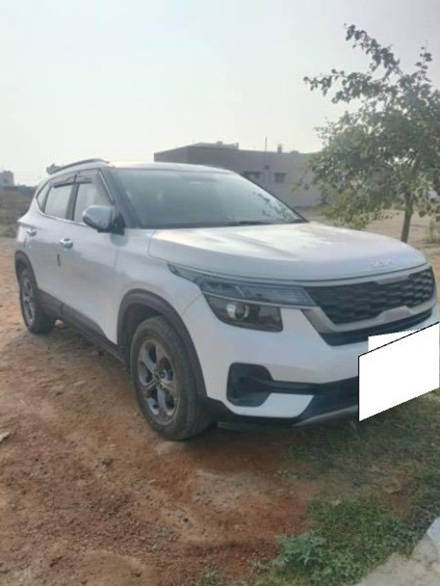 https://images10.gaadi.com/usedcar_image/4195110/original/processed_e3a27a8d-0a8f-492f-ab00-145663155a81.jpg?imwidth=6400