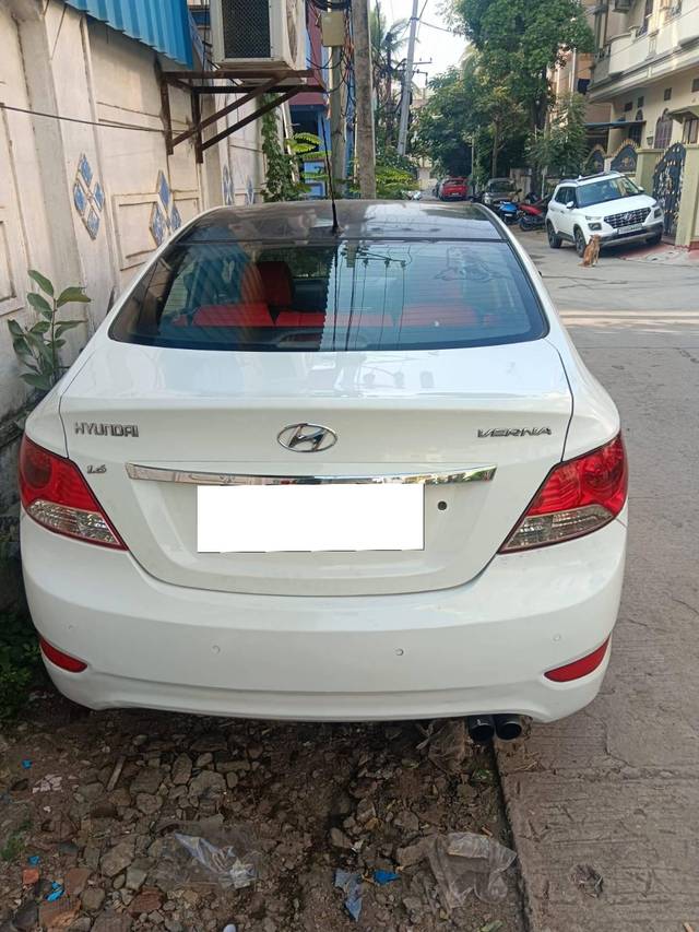 https://images10.gaadi.com/usedcar_image/4195119/original/processed_0539d8bef32b3bc95dd76eef7893c841.jpg?imwidth=6401