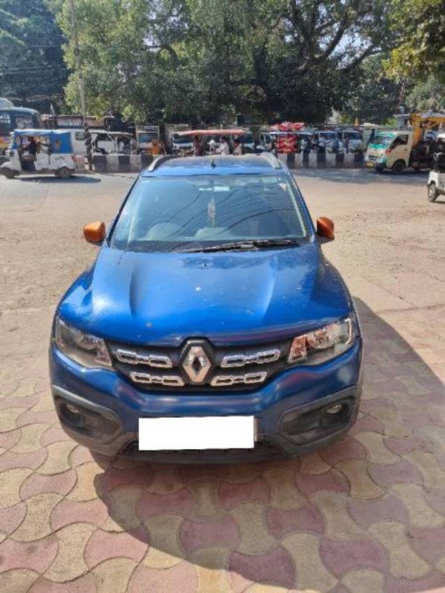 https://images10.gaadi.com/usedcar_image/4195140/original/processed_9b9b4cee-99d4-4735-8991-9174150bb5ca.jpg?imwidth=6402