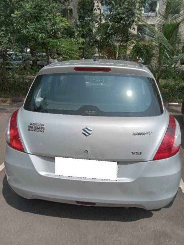 https://images10.gaadi.com/usedcar_image/4195301/original/processed_70e24349-f0a8-489e-984a-e7bc8cf29746.jpg?imwidth=6401