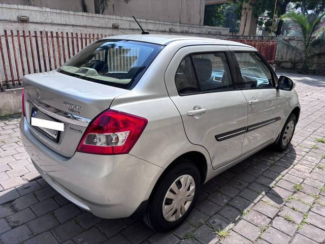 https://images10.gaadi.com/usedcar_image/4195453/original/processed_555232e61fab0c48fbc9b0c6a7879ca8.jpg?imwidth=6401