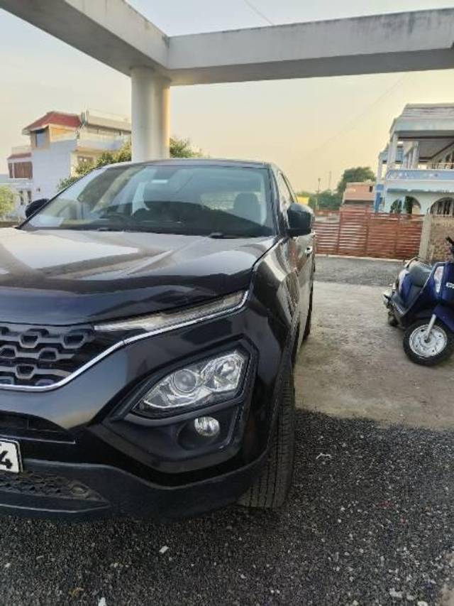 https://images10.gaadi.com/usedcar_image/4195464/original/processed_837860a2-0cf5-45aa-8b04-95b3f6c2791f.jpg?imwidth=6402