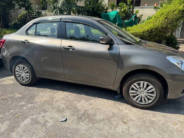 https://images10.gaadi.com/usedcar_image/4195516/original/ebed815e33b1706f19d5309100faf011.jpeg?imwidth=6402