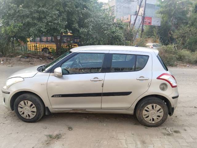 https://images10.gaadi.com/usedcar_image/4195566/original/85343c8d784851007fdef39dc6299a51.jpg?imwidth=6402