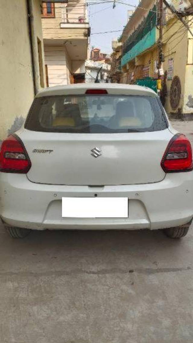 https://images10.gaadi.com/usedcar_image/4195615/original/7b04cf841388481bf4fc1020b082eb98.jpg?imwidth=6401