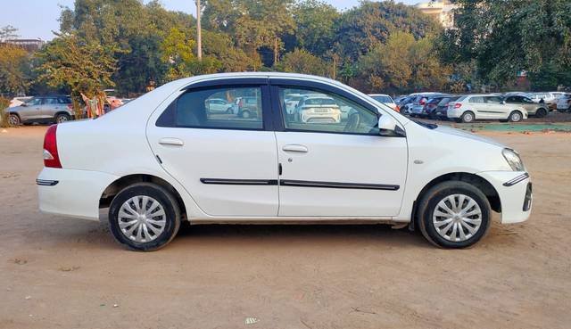 https://images10.gaadi.com/usedcar_image/4195736/original/dda0c4c5b344b98c271e4709f14b6c67.jpg?imwidth=6401