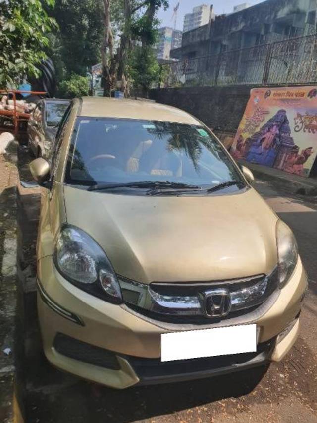 https://images10.gaadi.com/usedcar_image/4195792/original/processed_1dc97f60-fc17-4692-ba32-1593b466f583.jpg?imwidth=6400