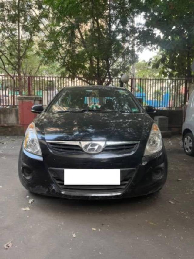 https://images10.gaadi.com/usedcar_image/4196062/original/processed_94b9cdd5-e5ee-454f-8a11-2a1e5f5c19e3.jpeg?imwidth=6400