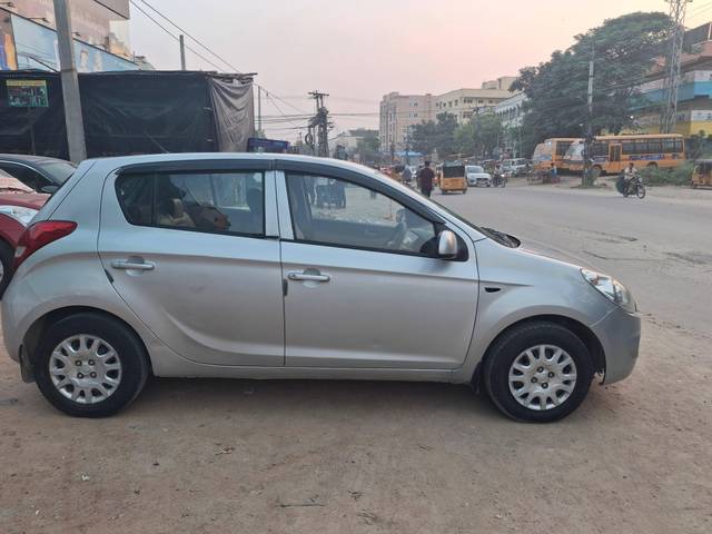 https://images10.gaadi.com/usedcar_image/4196100/original/processed_8e45eedda749b9ac2257007612968815.jpg?imwidth=6401