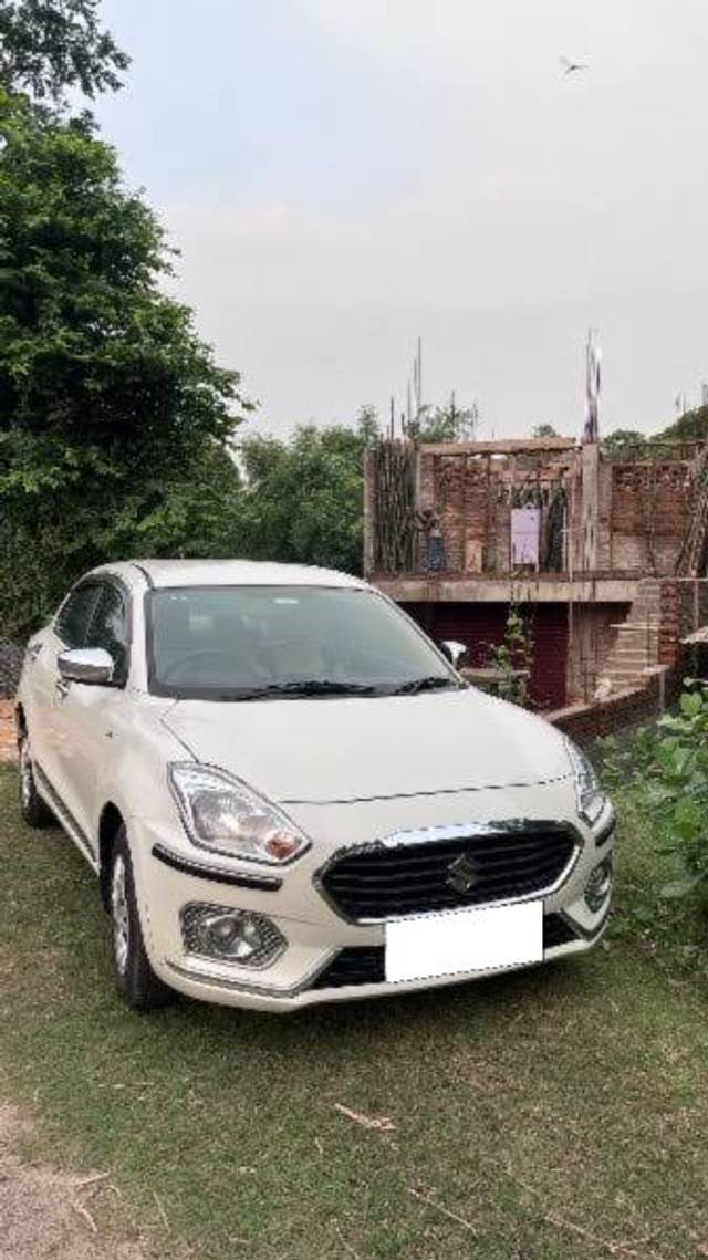 https://images10.gaadi.com/usedcar_image/4196131/original/processed_f9e5f130-a512-413d-8ec1-512107264f92.jpeg?imwidth=6400