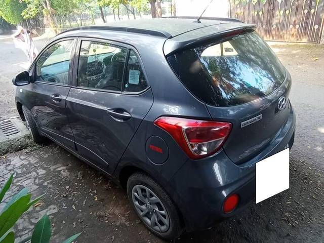 https://images10.gaadi.com/usedcar_image/4196351/original/processed_44c4a515-7ef0-4488-ad80-8beeff7fc62c.jpg?imwidth=6402