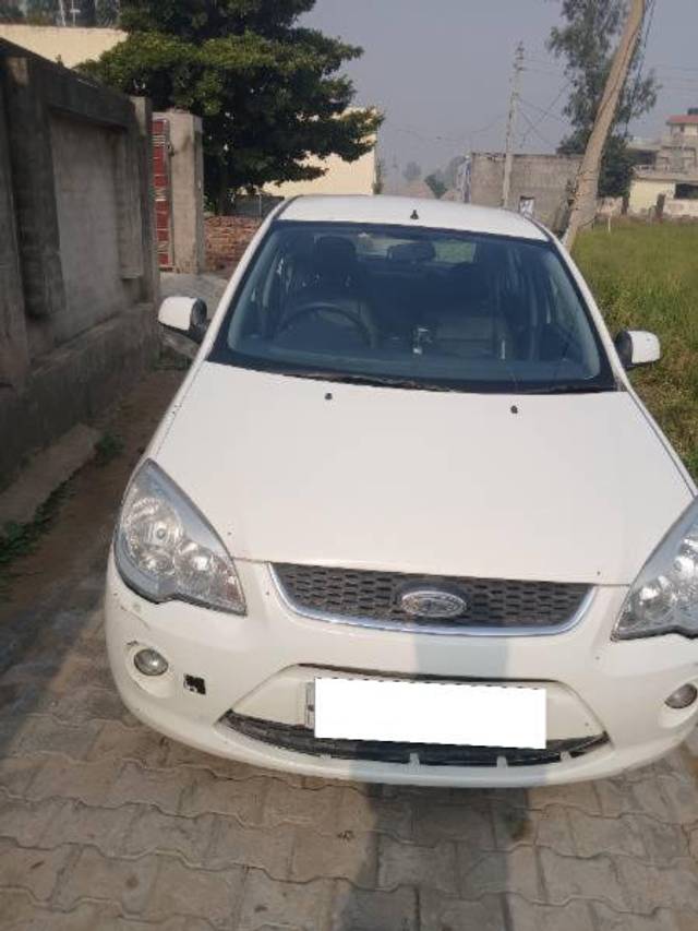 https://images10.gaadi.com/usedcar_image/4196377/original/processed_1c8bf56a-93ed-4f4d-9fd9-e811e5ea8c99.jpg?imwidth=6400