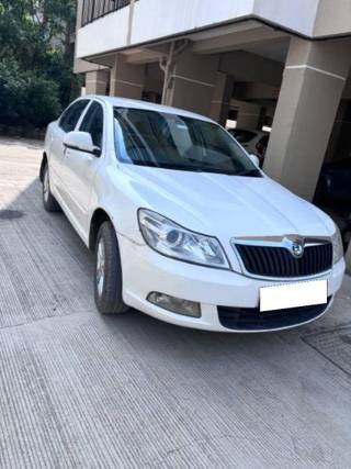 Skoda Laura Skoda Laura Ambiente 2.0 TDI CR MT