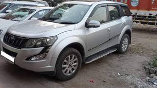 Mahindra XUV500 Mahindra XUV500 W10 1.99 mHawk