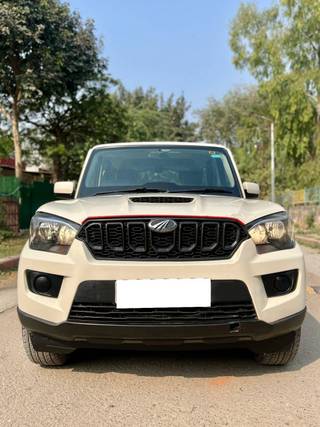 Mahindra Scorpio 2014-2022 Mahindra Scorpio S5 BSIV