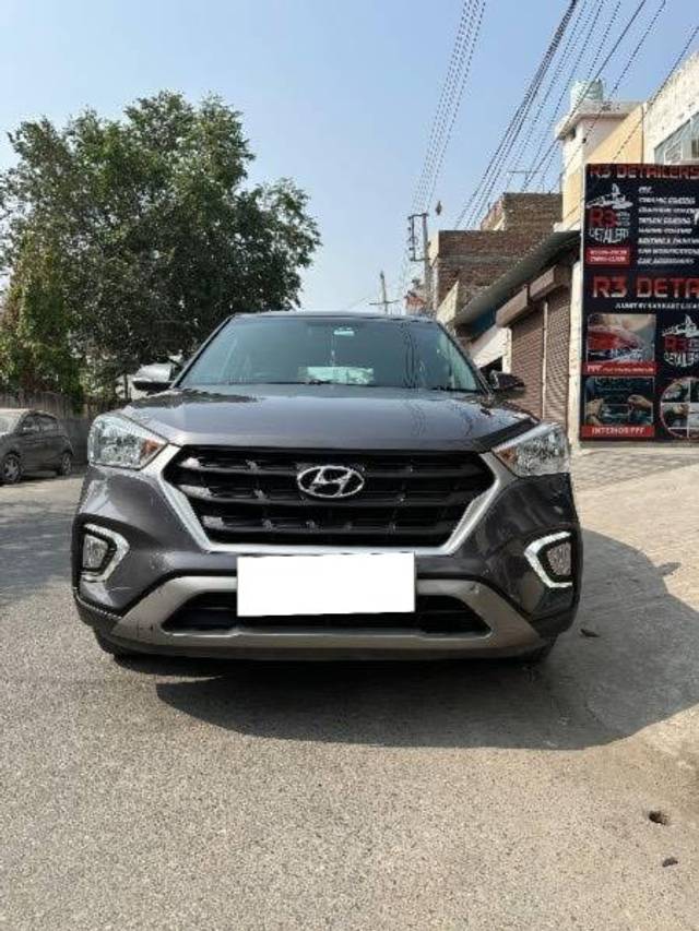 https://images10.gaadi.com/usedcar_image/4197097/original/processed_7935fe39-50d2-406b-ba91-66b24fae3df4.jpg?imwidth=6400