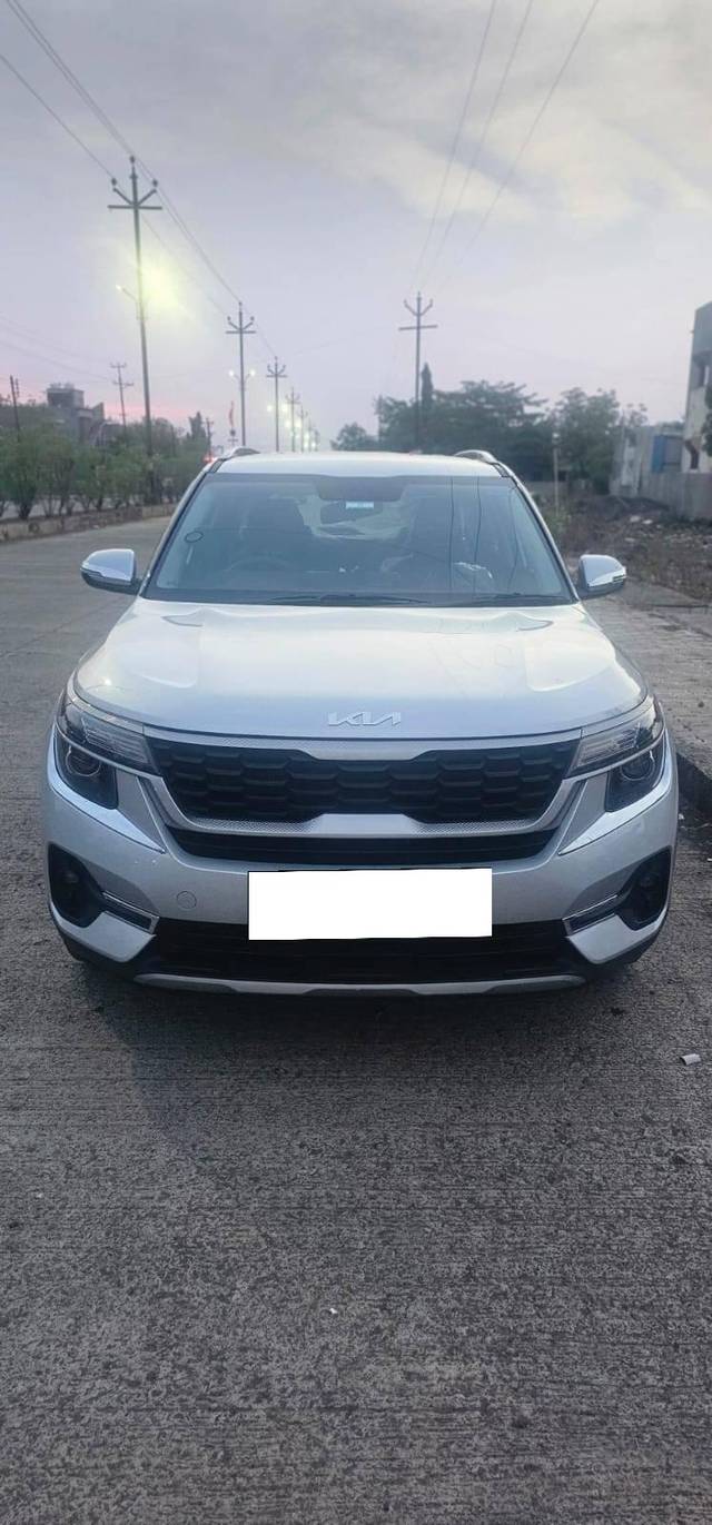 https://images10.gaadi.com/usedcar_image/4197156/original/processed_660c7416-fdaa-46df-8441-06642307b972.jpg?imwidth=6402