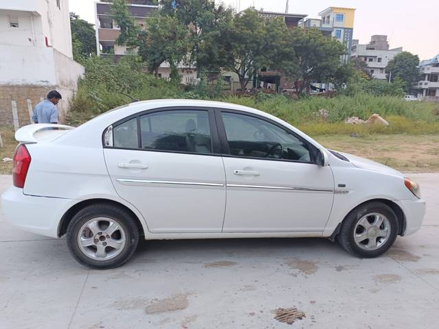 https://images10.gaadi.com/usedcar_image/4197167/original/95bde3164f57128dd6ddda9fbb425b7b.jpg?imwidth=6401