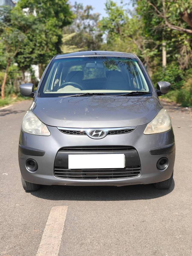 https://images10.gaadi.com/usedcar_image/4197293/original/processed_6519cd8533b98f02379f6b04af029d3b.jpg?imwidth=6401