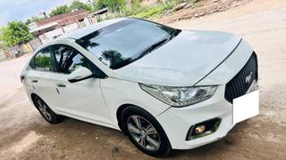 Hyundai Verna 2017-2020 Hyundai Verna VTVT 1.6 SX