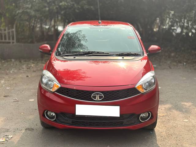 https://images10.gaadi.com/usedcar_image/4197758/original/processed_47a7d13ac0299e0799cf721c0500499a.jpeg?imwidth=6400