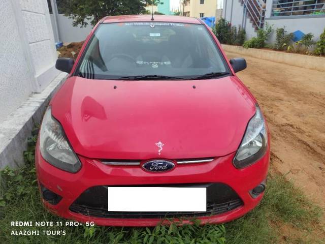 https://images10.gaadi.com/usedcar_image/4197781/original/processed_f94c7650-a349-44d3-a59a-bbb903a3197d.jpg?imwidth=6400