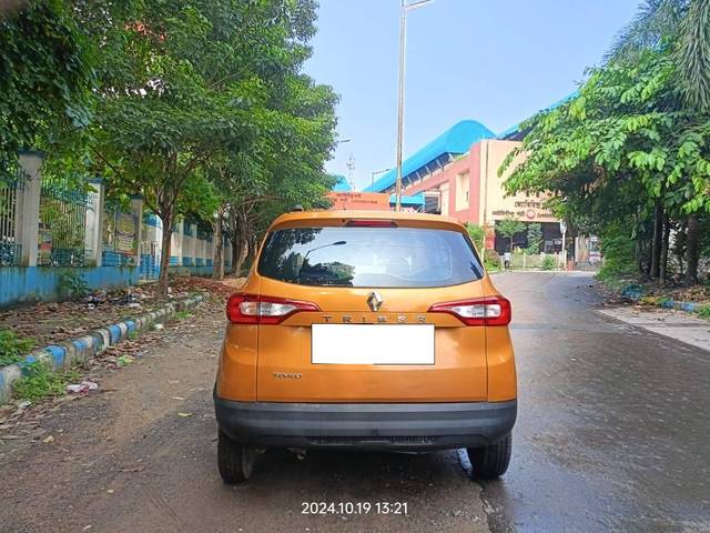 https://images10.gaadi.com/usedcar_image/4198233/original/processed_1b91676d71a4cb8175a669ecc4492a76.jpg?imwidth=6402