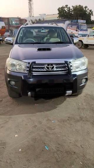 Toyota Fortuner 2009-2011 Toyota Fortuner 3.0 Diesel