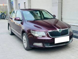 Skoda Superb 2008-2013 Skoda Superb Elegance 2.0 TDI MT