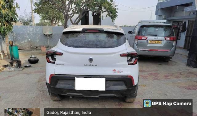 https://images10.gaadi.com/usedcar_image/4198582/original/processed_b23f2022-1cb1-4c19-a0c9-1df49ea857a9.jpg?imwidth=6401