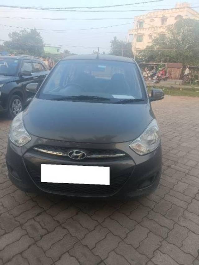 https://images10.gaadi.com/usedcar_image/4198676/original/processed_1f798b1b-246e-4fdf-b309-5f7631482e67.jpg?imwidth=6400