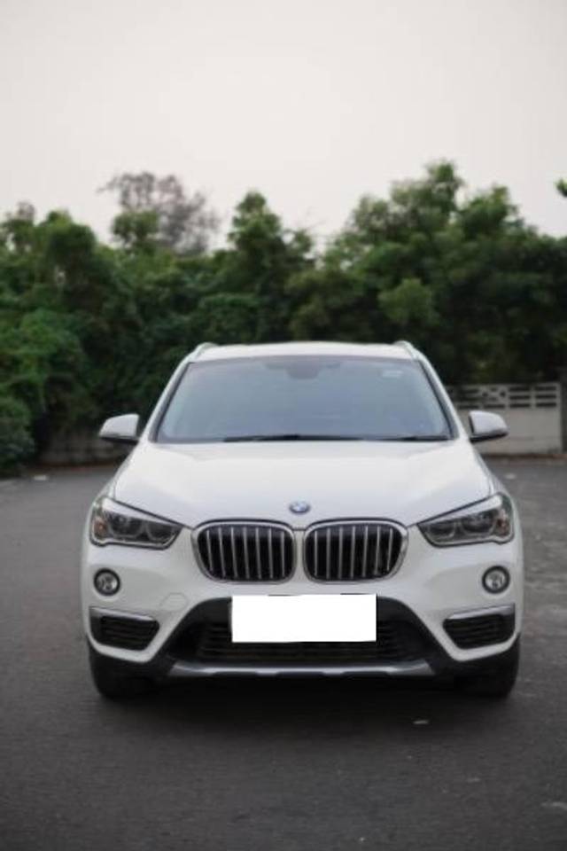 https://images10.gaadi.com/usedcar_image/4198924/original/processed_a664302a-55bc-431f-8aa2-2139ef38c216.jpeg?imwidth=6400