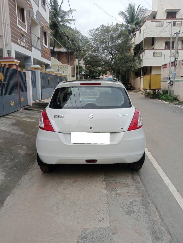 https://images10.gaadi.com/usedcar_image/4199607/original/processed_1dc5618d29cb2f4ec1f387dec0cac120.jpg?imwidth=6401