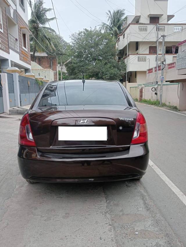 https://images10.gaadi.com/usedcar_image/4199677/original/processed_c7a942f3076037a62ab824c5eac51382.jpg?imwidth=6402