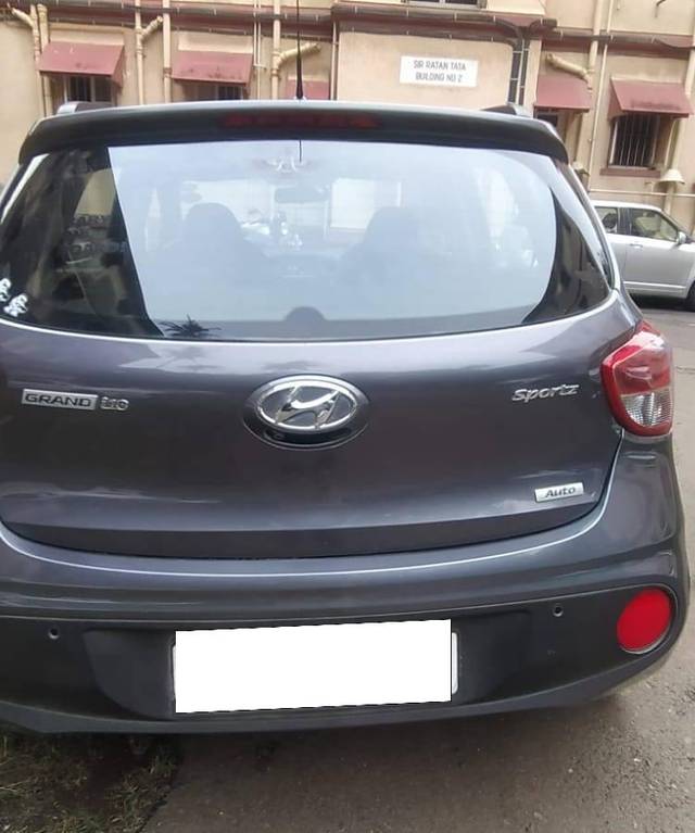 https://images10.gaadi.com/usedcar_image/4199770/original/processed_a58620e0577301d13edce4ece0913c73.jpeg?imwidth=6402