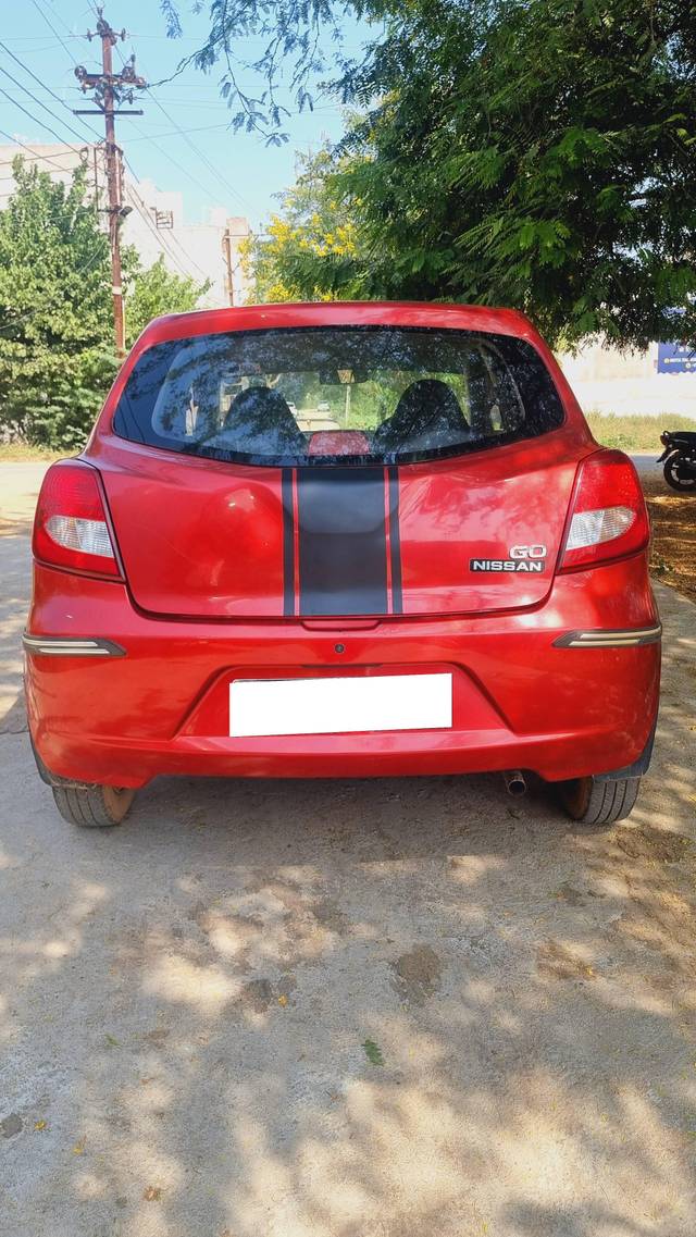 https://images10.gaadi.com/usedcar_image/4199771/original/processed_22cc300148fb4e476f96a0007fa7bb8b.jpg?imwidth=6401