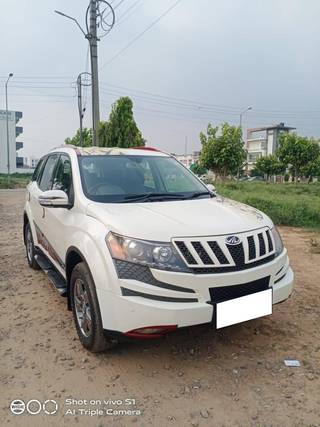 Mahindra XUV500 2011-2015 Mahindra XUV500 W8 2WD