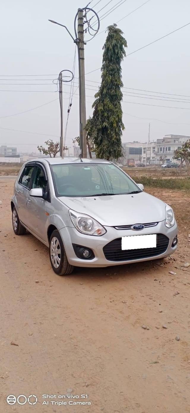 https://images10.gaadi.com/usedcar_image/4199819/original/processed_c9b65ebfd90532d2c053b213ddf296e7.jpg?imwidth=6400