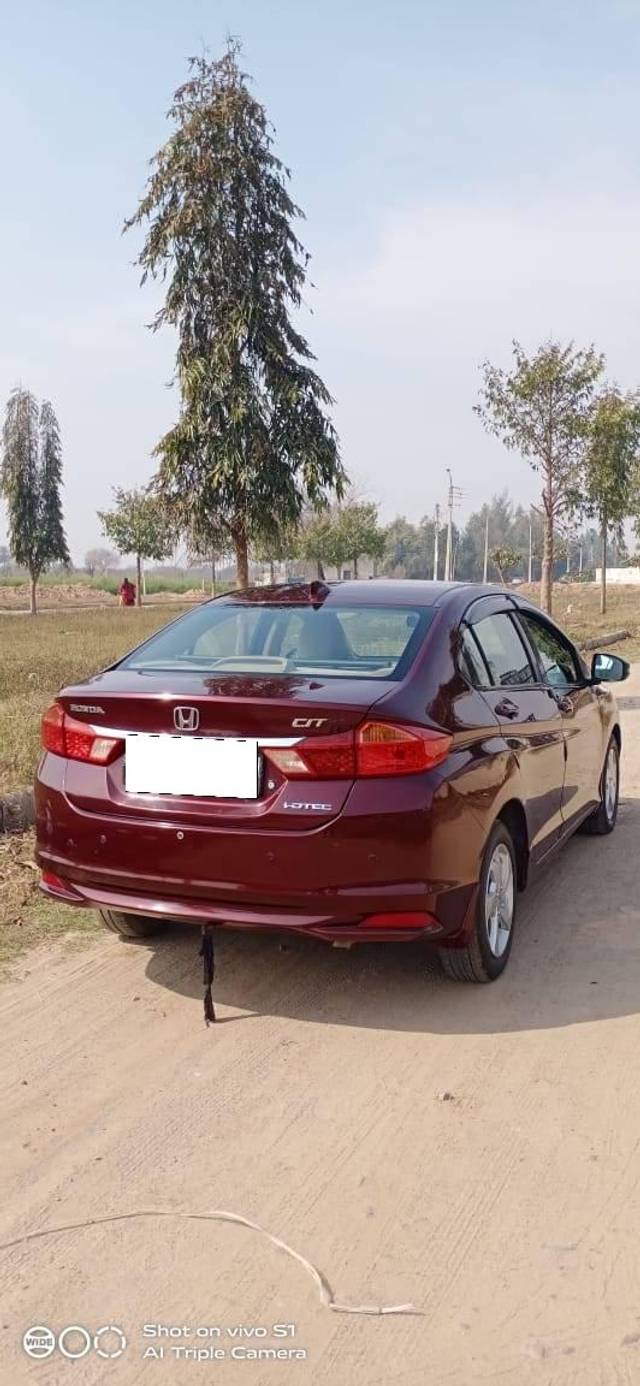 https://images10.gaadi.com/usedcar_image/4199837/original/processed_cf8cac5b8e40a6fdba1015af9db718a5.jpg?imwidth=6402