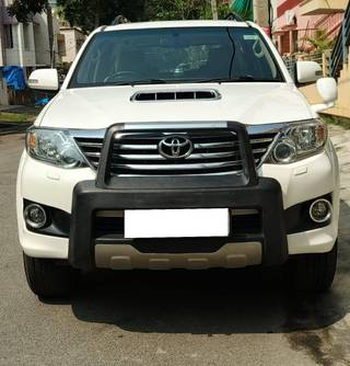 Toyota Fortuner 2011-2016 Toyota Fortuner 4x2 Manual