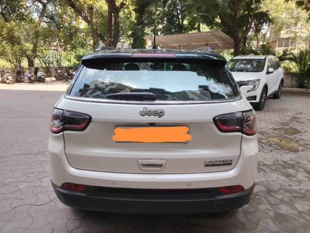 https://images10.gaadi.com/usedcar_image/4199999/original/processed_4bd4b104-13cc-4199-b990-a94627485267.jpg?imwidth=6402